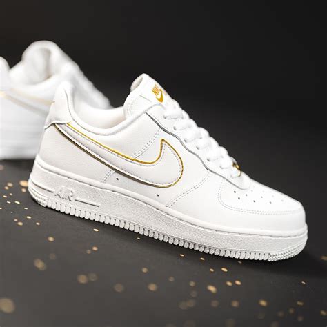 nike air force 1 gold weiß damen|air force 1 weiß sale.